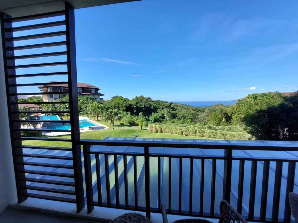 3 Bedroom / 2Ba - Anvaya Cove Courtyard Unit Morong  Eksteriør billede