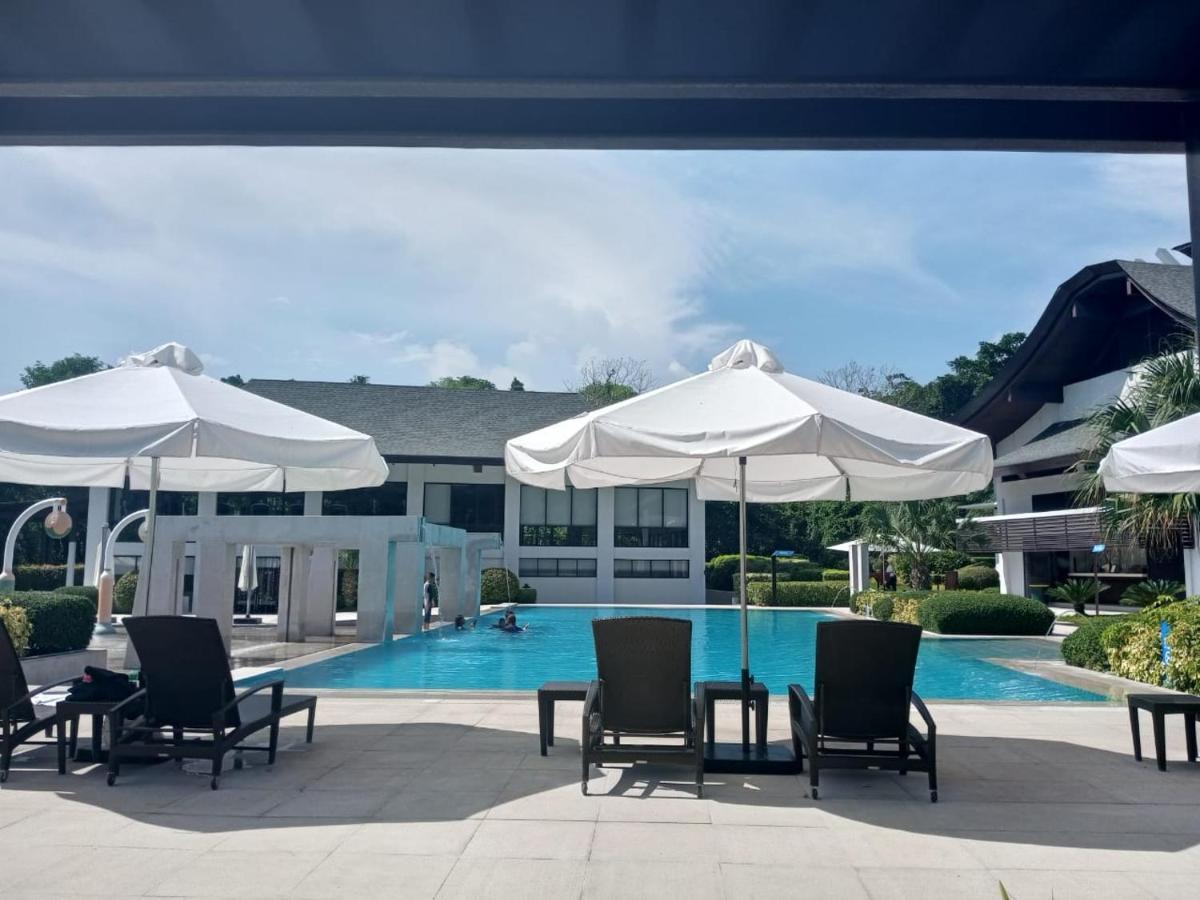 3 Bedroom / 2Ba - Anvaya Cove Courtyard Unit Morong  Eksteriør billede