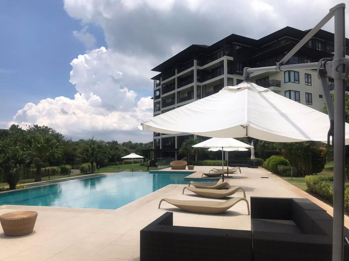 3 Bedroom / 2Ba - Anvaya Cove Courtyard Unit Morong  Eksteriør billede